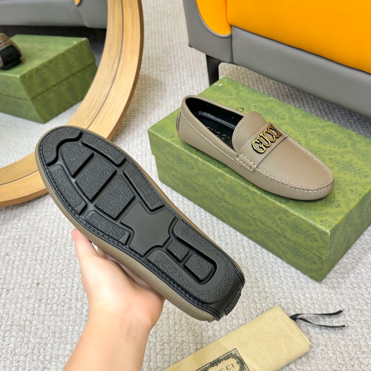 Men's shoes 💰420 (Yangli) Gucci* - the top version of Gucci classic beanie shoes! It is made of imported original cowhide and has a comfortable first layer of sheepskin lining! Original wear-resistant rubber outsole! High quality products! Size 38-46, with shoe dial, cloth bag, card